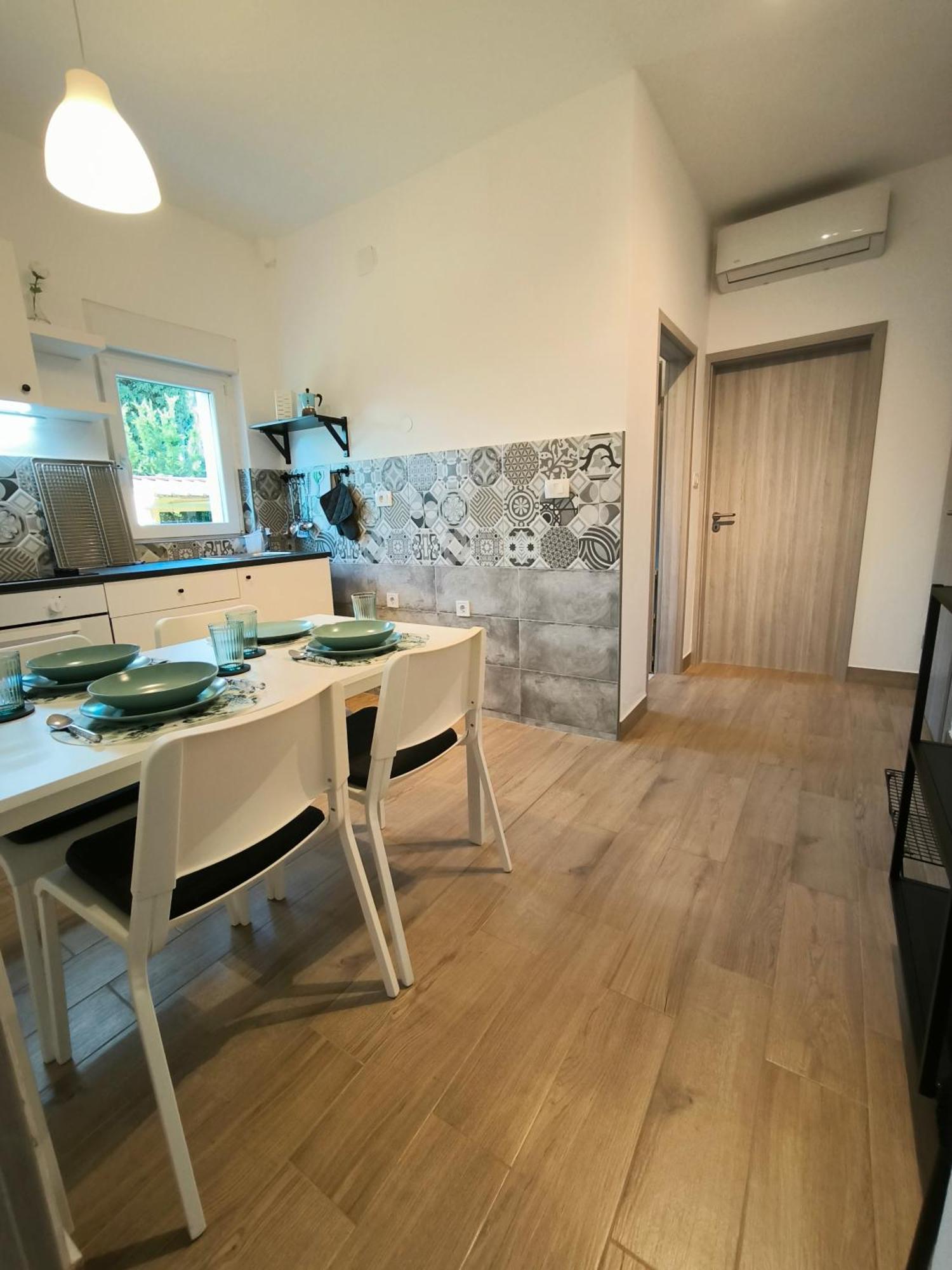 Porec Jadran Apartments מראה חיצוני תמונה